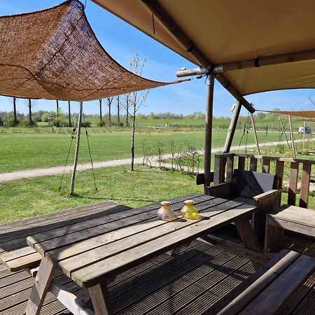 De Hazelaarshof Luxe Glampingtent Bij Natuurgebied De Millingerwaard Kekerdom Екстериор снимка