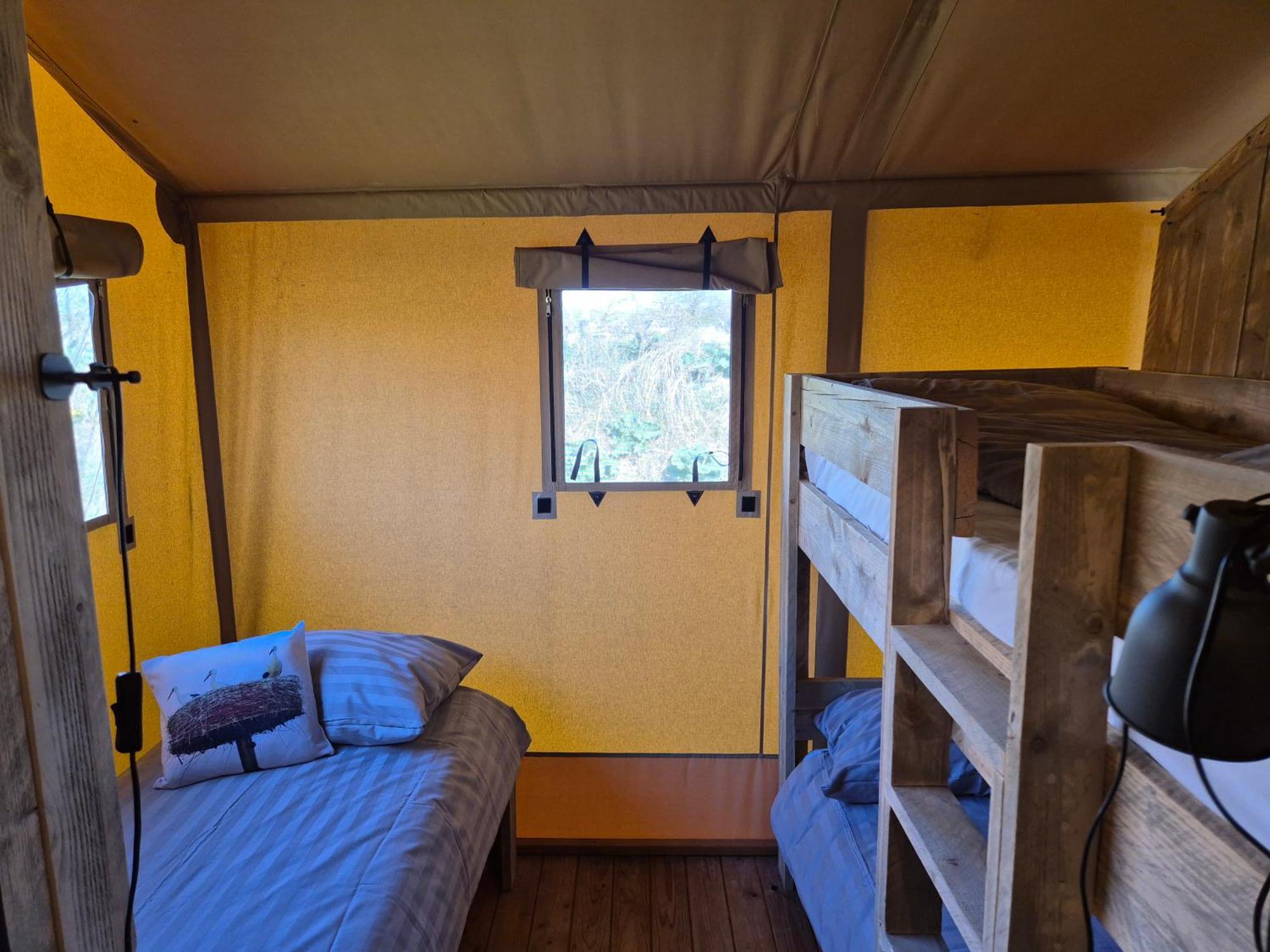 De Hazelaarshof Luxe Glampingtent Bij Natuurgebied De Millingerwaard Kekerdom Екстериор снимка